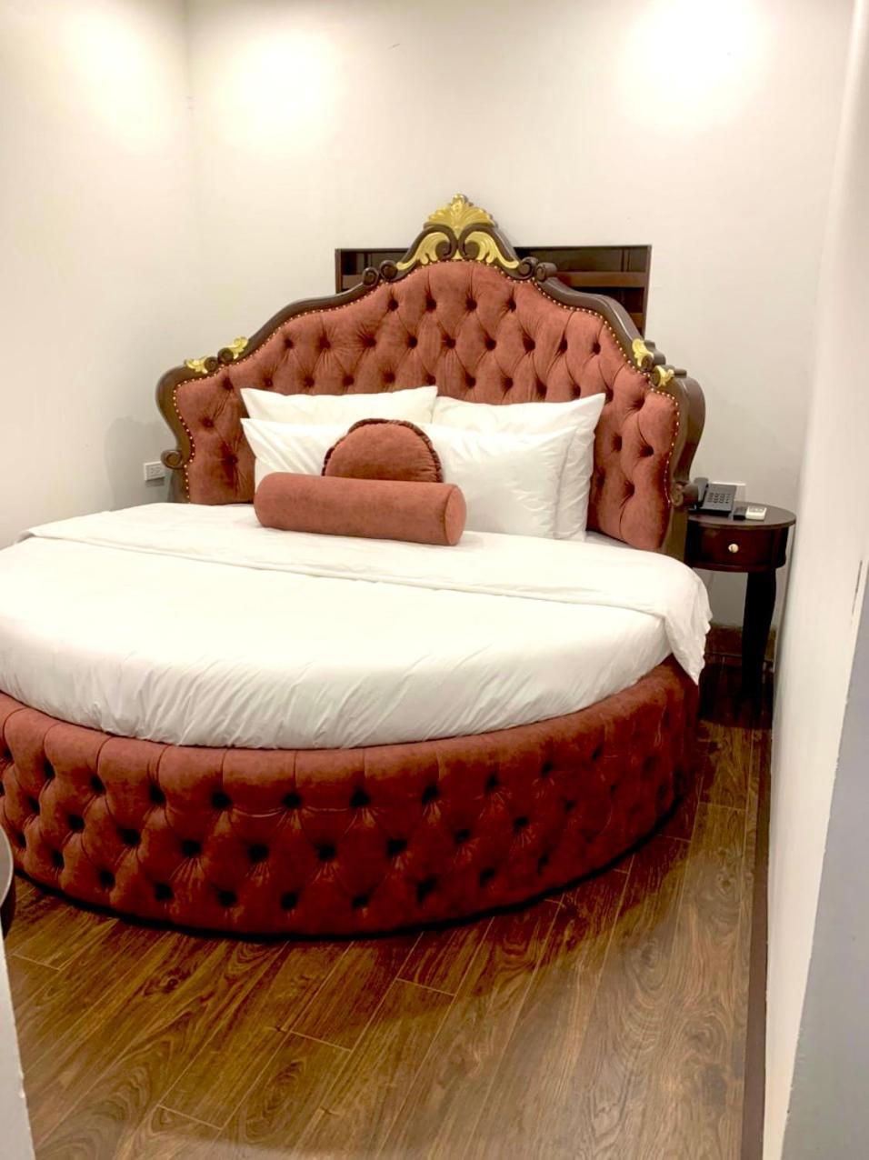 Royal Hotel Sai Dong - Long Bien Hanoï Extérieur photo